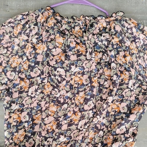 American Eagle Outfitters Floral Blouse Size S - Picture 10 of 16